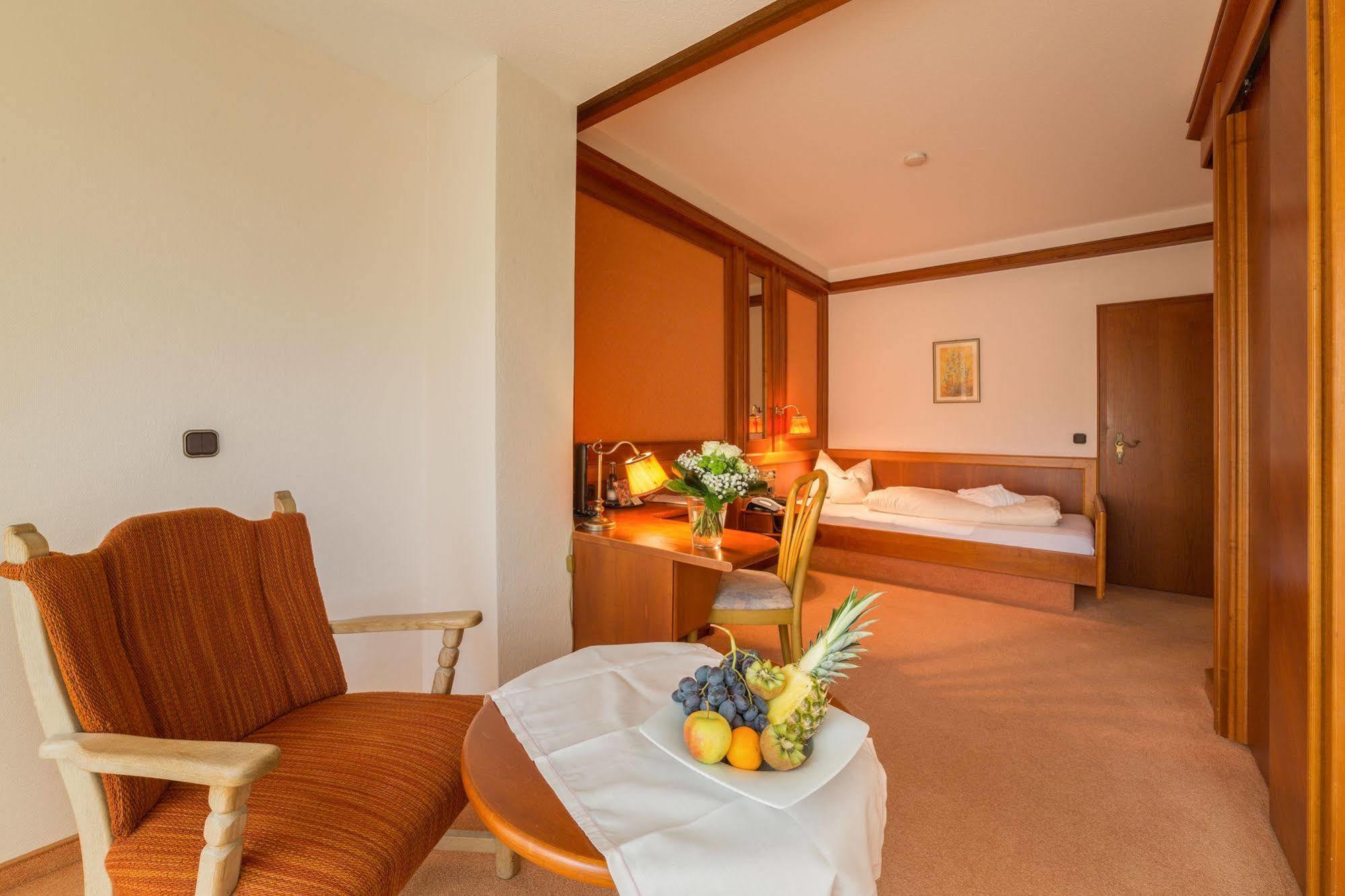 באד וויריסהופן Hotel Bayernwinkel - Yoga & Ayurveda מראה חיצוני תמונה